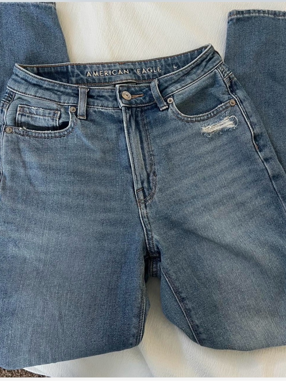 American Eagle Outfitters High-Rise Distressed Blue Jeans